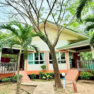 Lanta Palm , - Hotell
