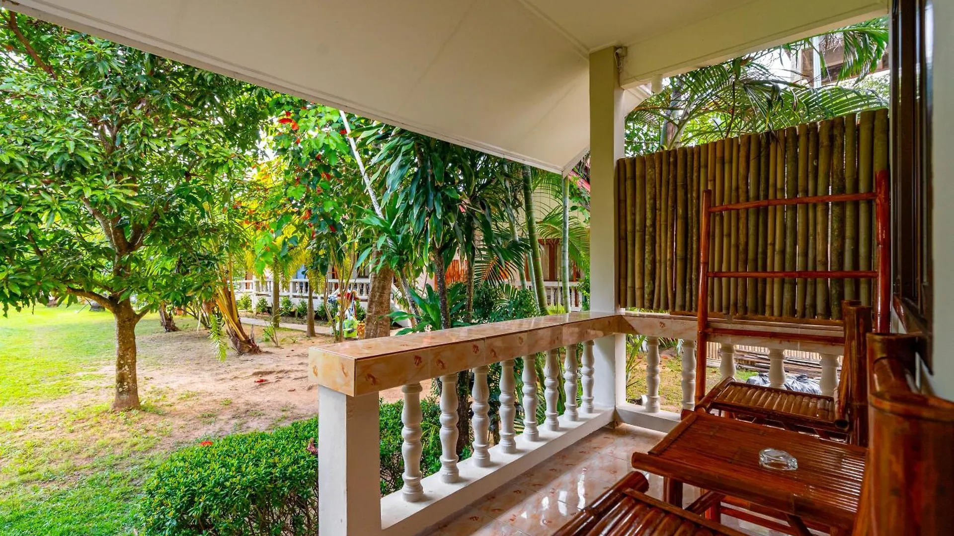 Lanta Beachfront Resort Ko Lanta 0*,