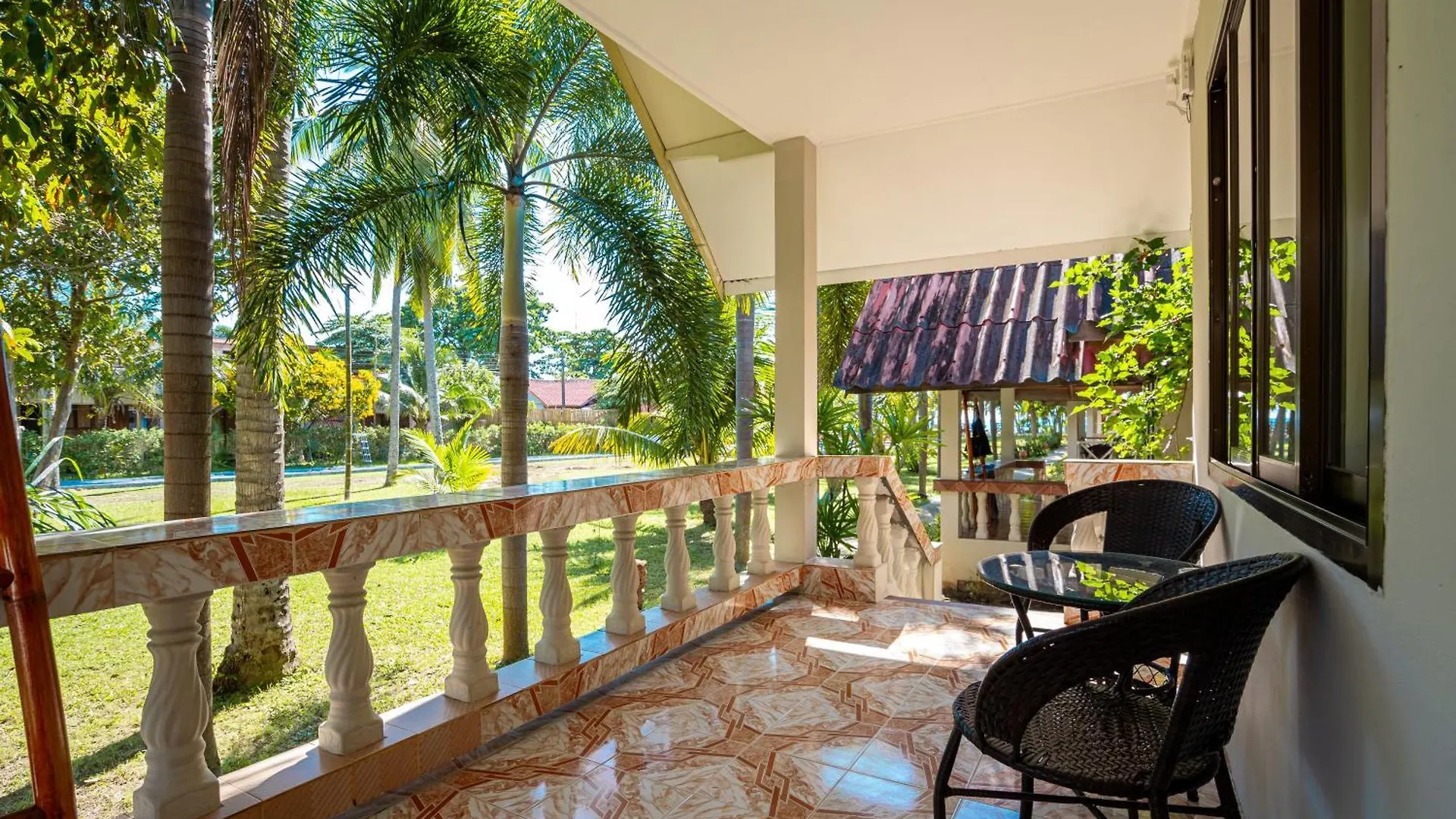 Lanta Beachfront Resort Ko Lanta